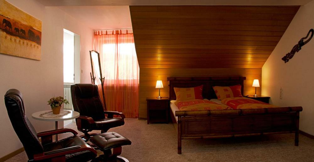 Hotel Zur Post อาร์นส์แบร์ก ภายนอก รูปภาพ